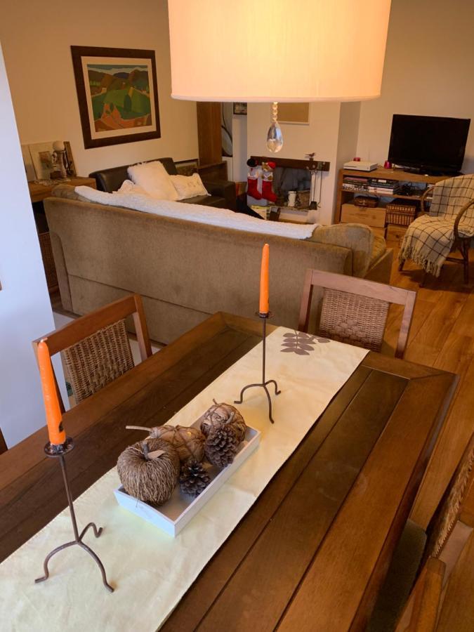 Ap Knorrville - 2 Dorm Com Lareira, Calefacao E Sacada * Gramado